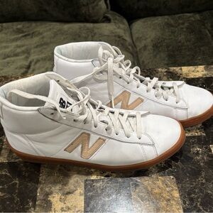 Rare New Balance Men's Size 10.5 Hi Top Sneakers 891 J Crew White. Preowned